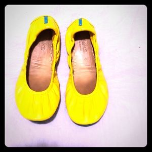 Mustard Tieks